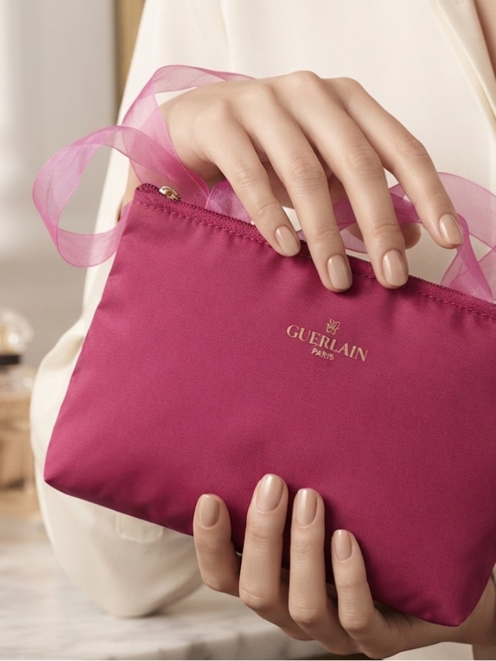 🆕 Guerlain Paris Pouch Bag